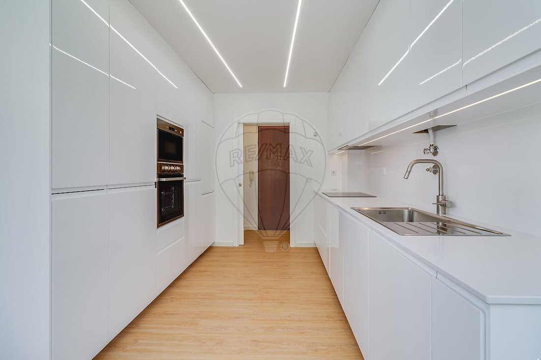 Apartment in Campolide, Lisbon, Portugal 4 - 18739825
