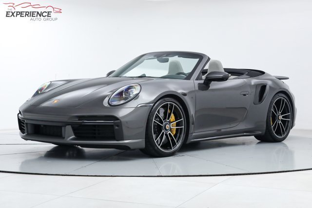 Cabriolet in Fort Lauderdale, FL, United States 1 - 18739712