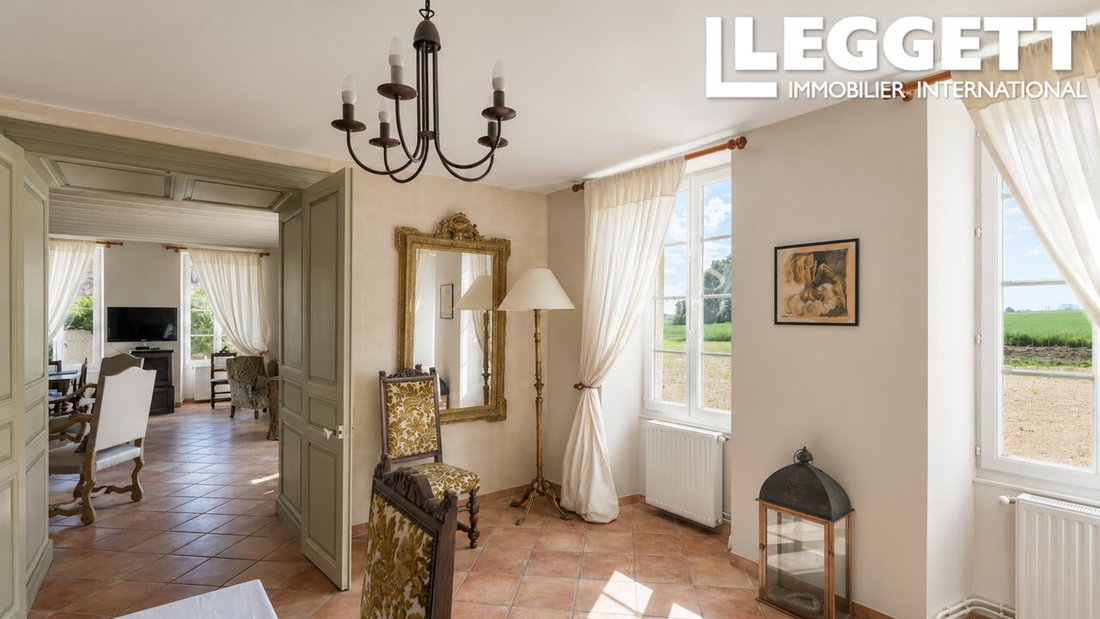 Casa en San Maigrin, Nueva Aquitania, Francia 4 - 18739686