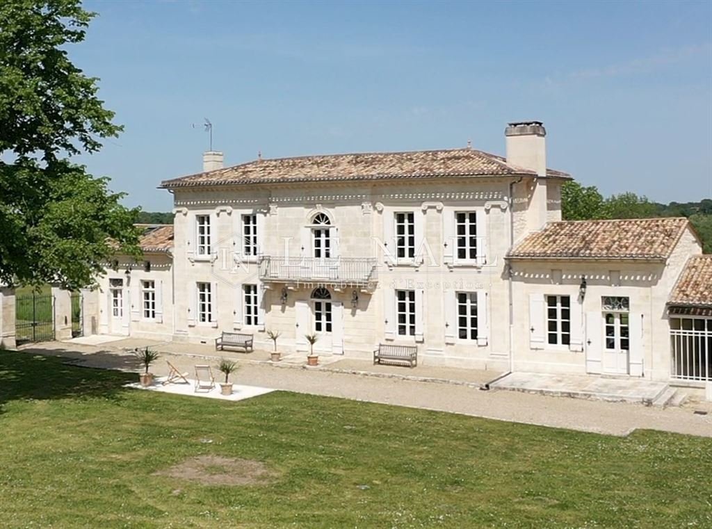Casa en Arveyres, Nueva Aquitania, Francia 1 - 18042840