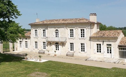 Casa en Arveyres, Nueva Aquitania, Francia 1