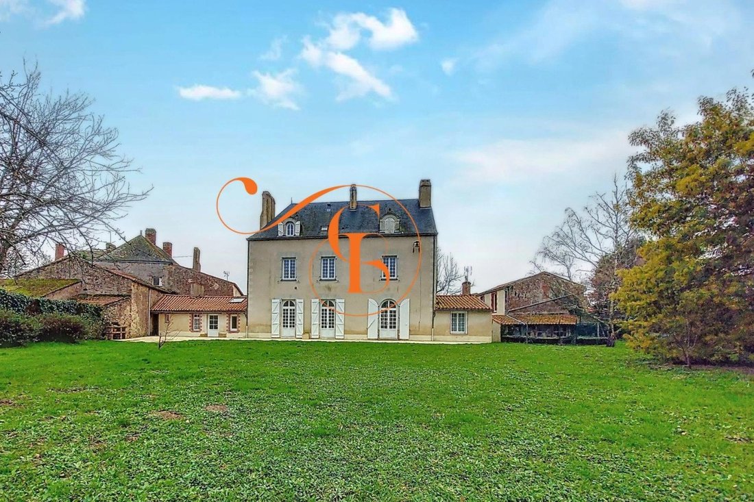 House in Saint-Mars-de-Coutais, Pays de la Loire, France 1 - 18740137