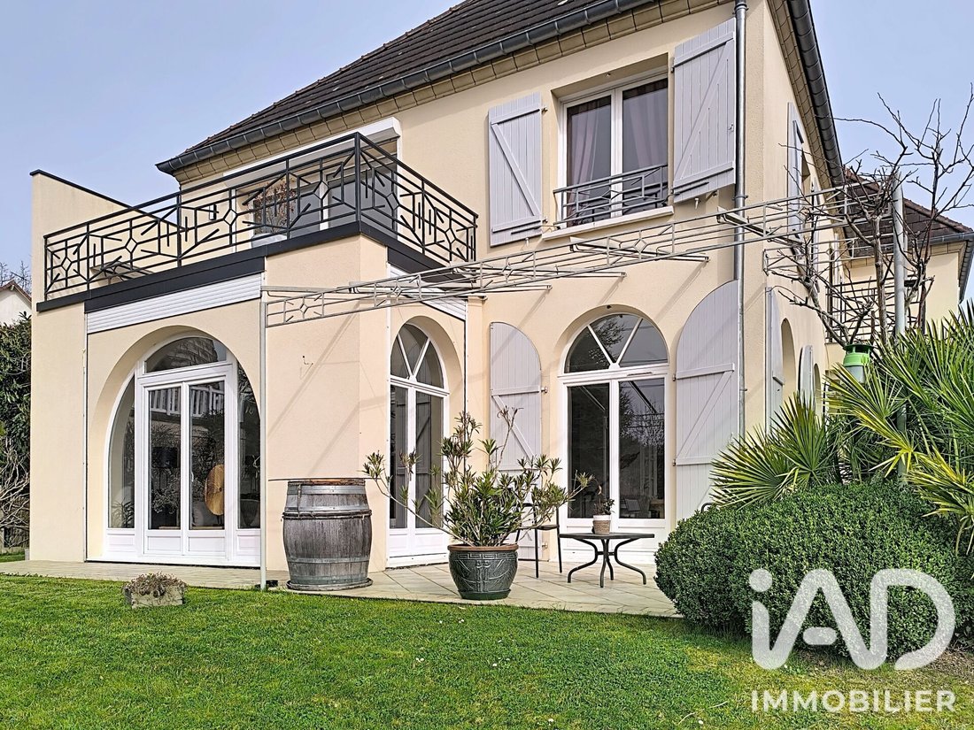 House in Les Pierres Beurres, Verrières-le-Buisson, France 1 - 18741572