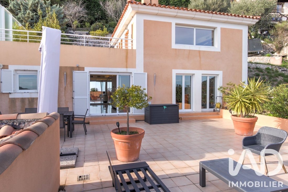 Apartamento en Èze, Provenza-Alpes-Costa Azul, Francia 1 - 18741445