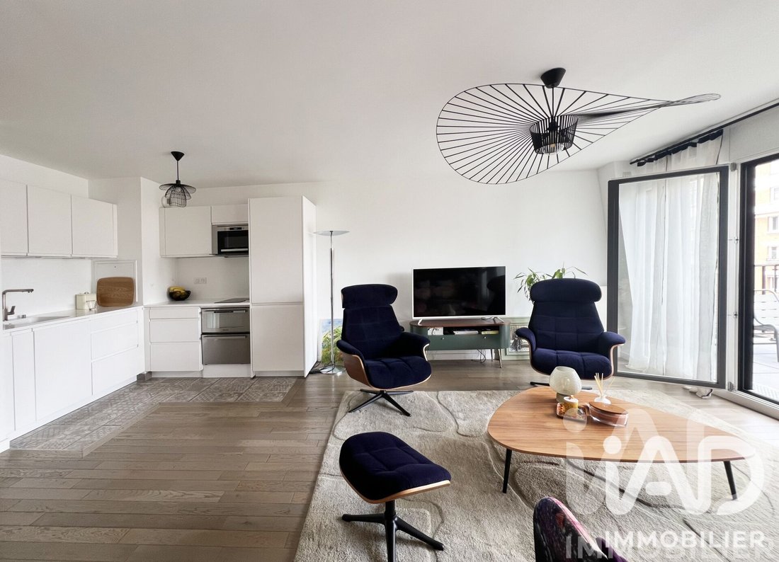 Apartamento en Puteaux, Isla de Francia, Francia 2 - 18741402