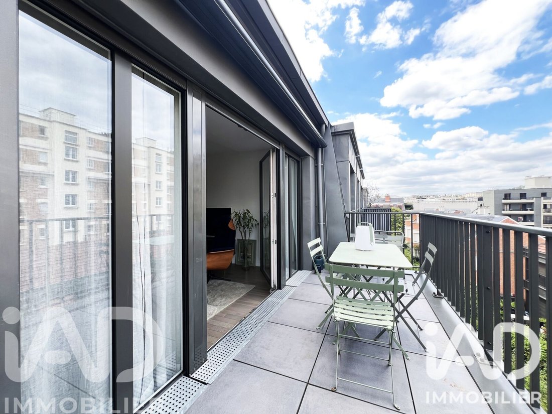 Apartamento en Puteaux, Isla de Francia, Francia 1 - 18741402