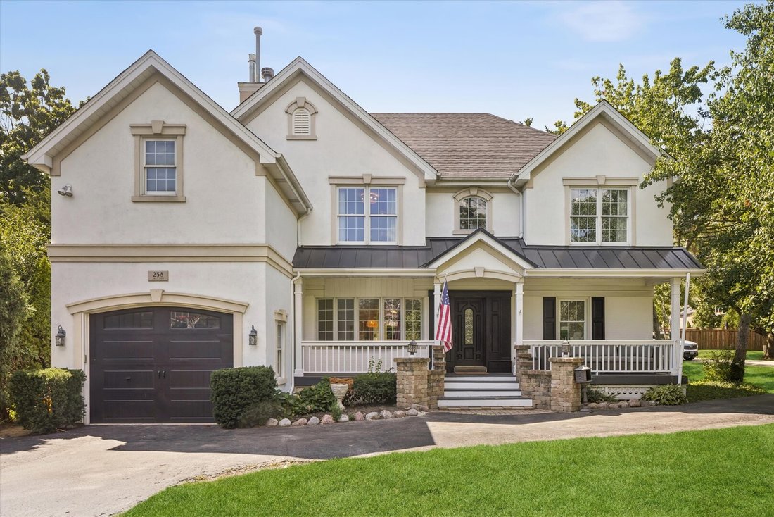 House in Clarendon Hills, Illinois, United States 1 - 18739791