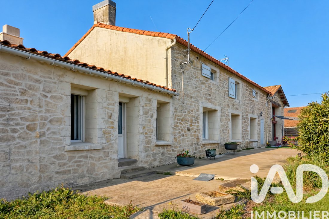 Casa en Saint-Mathurin, Países del Loira, Francia 2 - 17978001