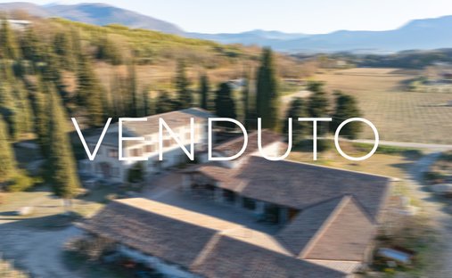 Casa di campagna a Bardolino, Veneto, Italia 1