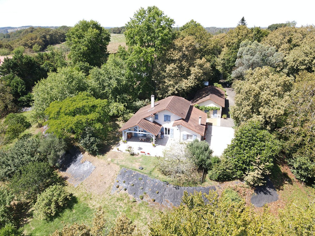 Villa in Baigts-de-Bearn, Nouvelle-Aquitaine, France 1 - 18699426