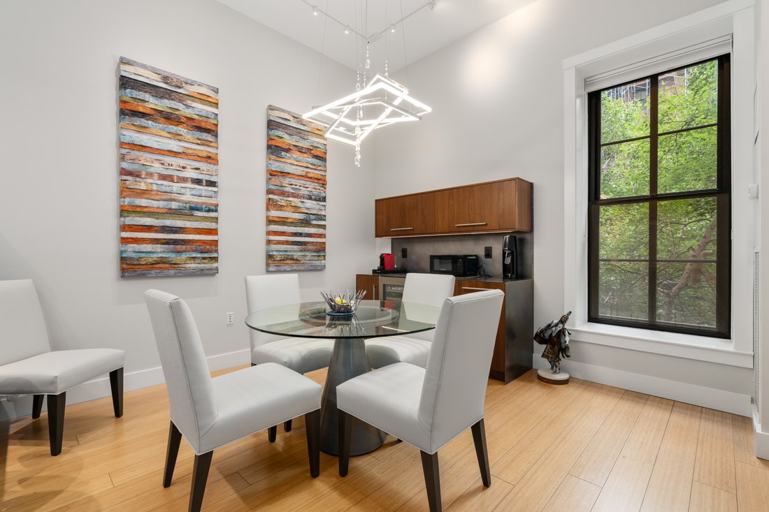 Condo in Boston, Massachusetts, United States 3 - 18739964