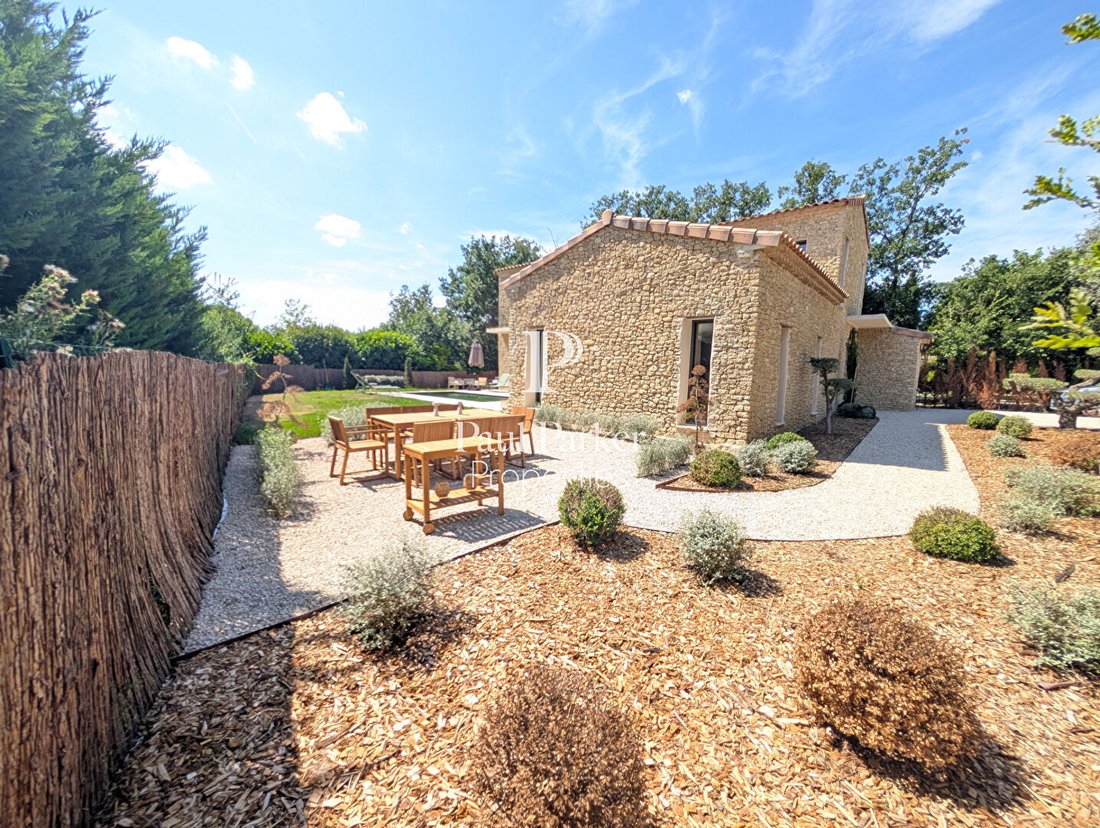 Villa en Gordes, Provenza-Alpes-Costa Azul, Francia 2 - 18739981
