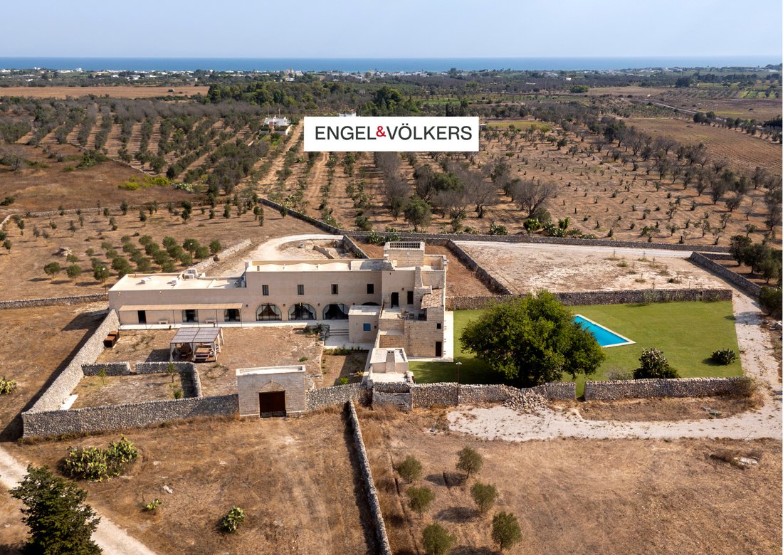 Villa in Leccese Peripherie, Surbo, Apulien 2 - 18741576