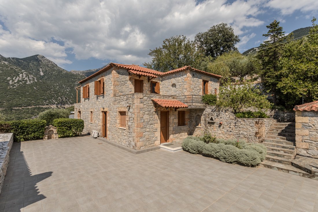 Villa in Lefktro, Peloponnese, Western Greece and the Ionian, Griechenland 1 - 18740208