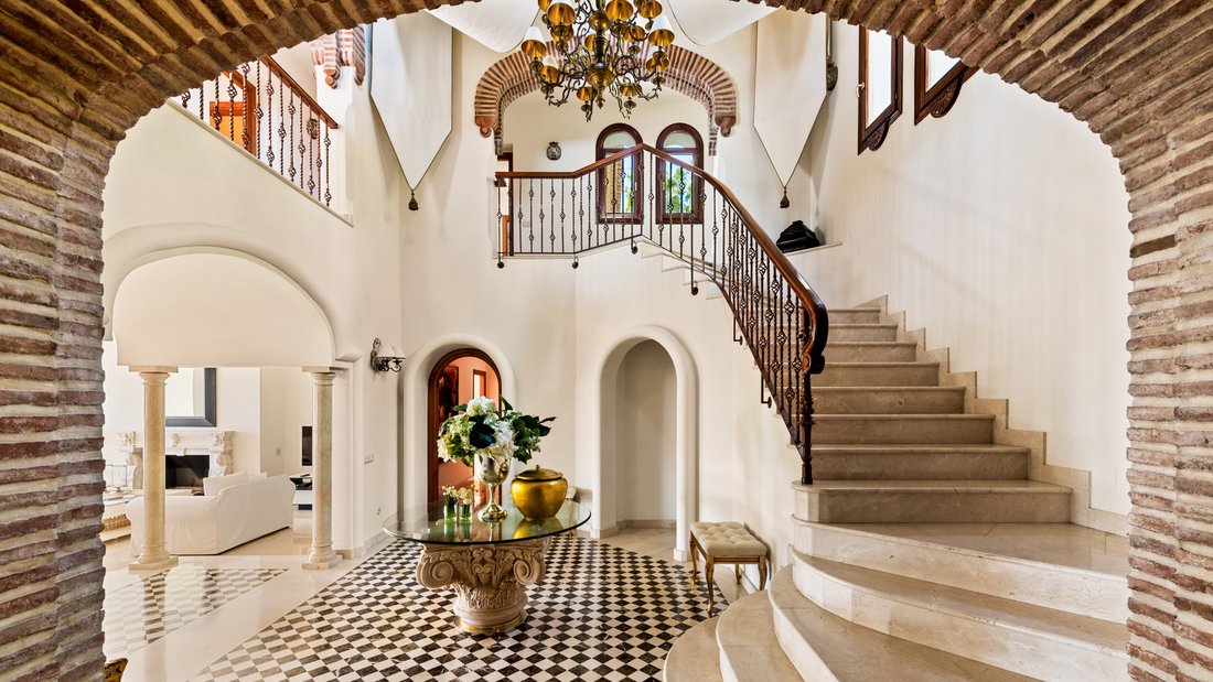 Villa in Sierra Blanca, Marbella, Spanien 2 - 18746350
