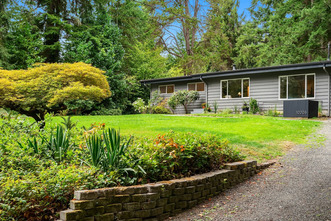 House in Vashon, Washington, United States 1 - 18741954