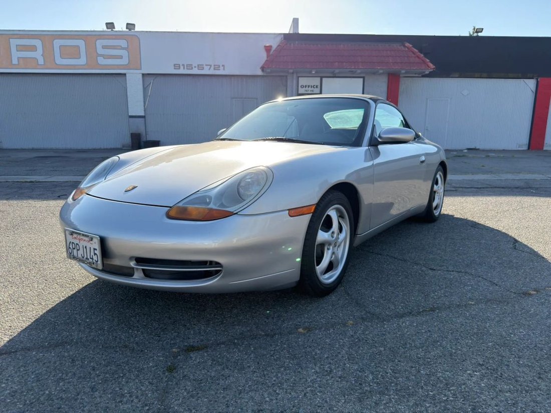 Cabriolet in Azusa, CA, United States 3 - 18745478