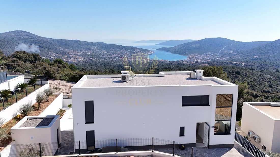 Villa à Vinišće, Split-Dalmatie, Croatie 1 - 18745062