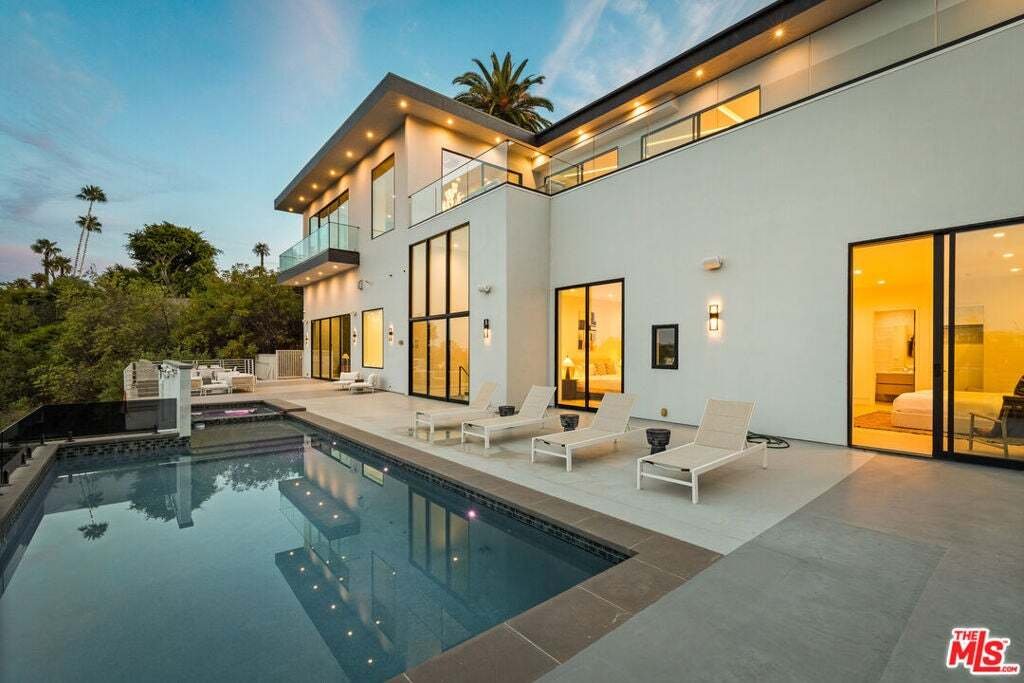 Casa en Los Ángeles, California, Estados Unidos 2 - 18746596