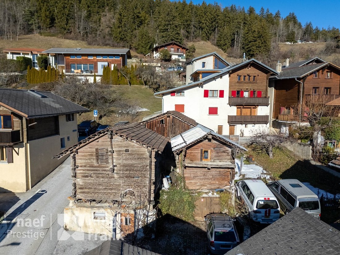 Chalet in Crans-Montana, Valais, Switzerland 1 - 18740558