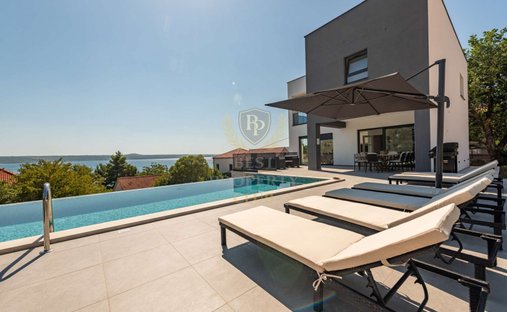 Villa in Opcina Posedarje, Zadar County, Croatia 1