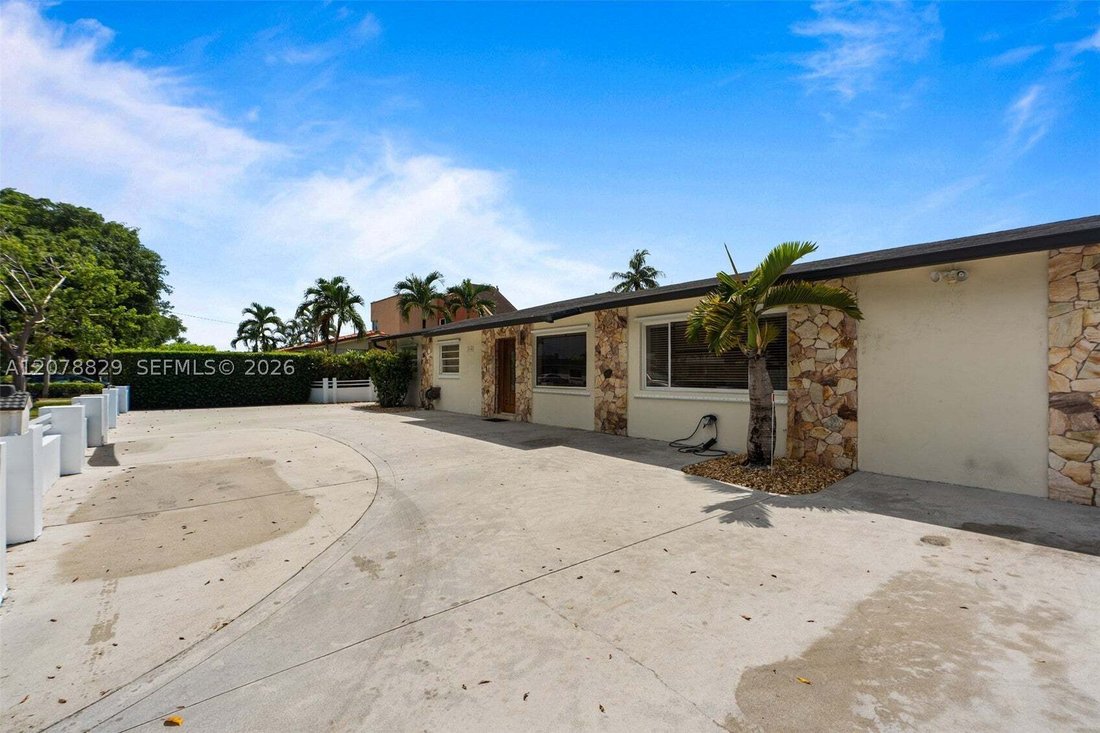 House in Miami, Florida, United States 5 - 18744660