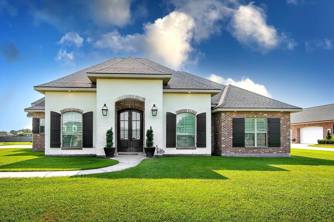 House in Thibodaux, Louisiana, United States 1 - 18743896