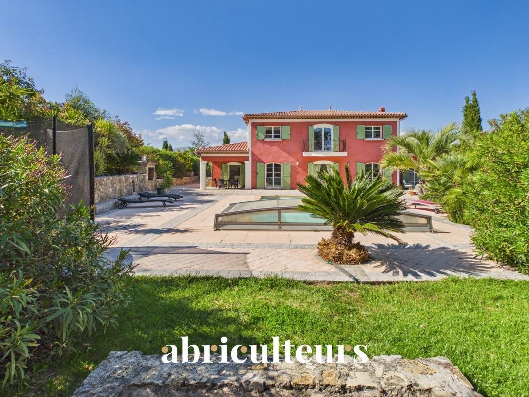 Casa en Montauroux, Provenza-Alpes-Costa Azul, Francia 1 - 18740652