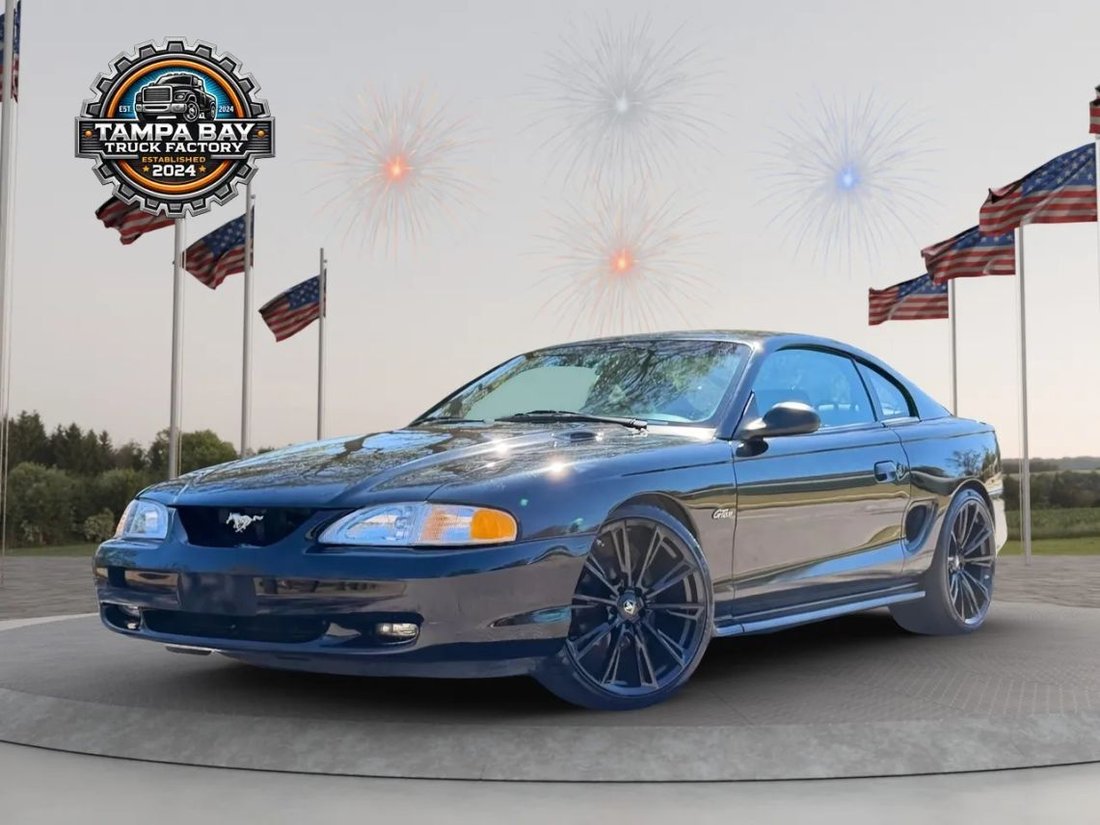 Coupe in Tampa, FL, United States 5 - 16909854