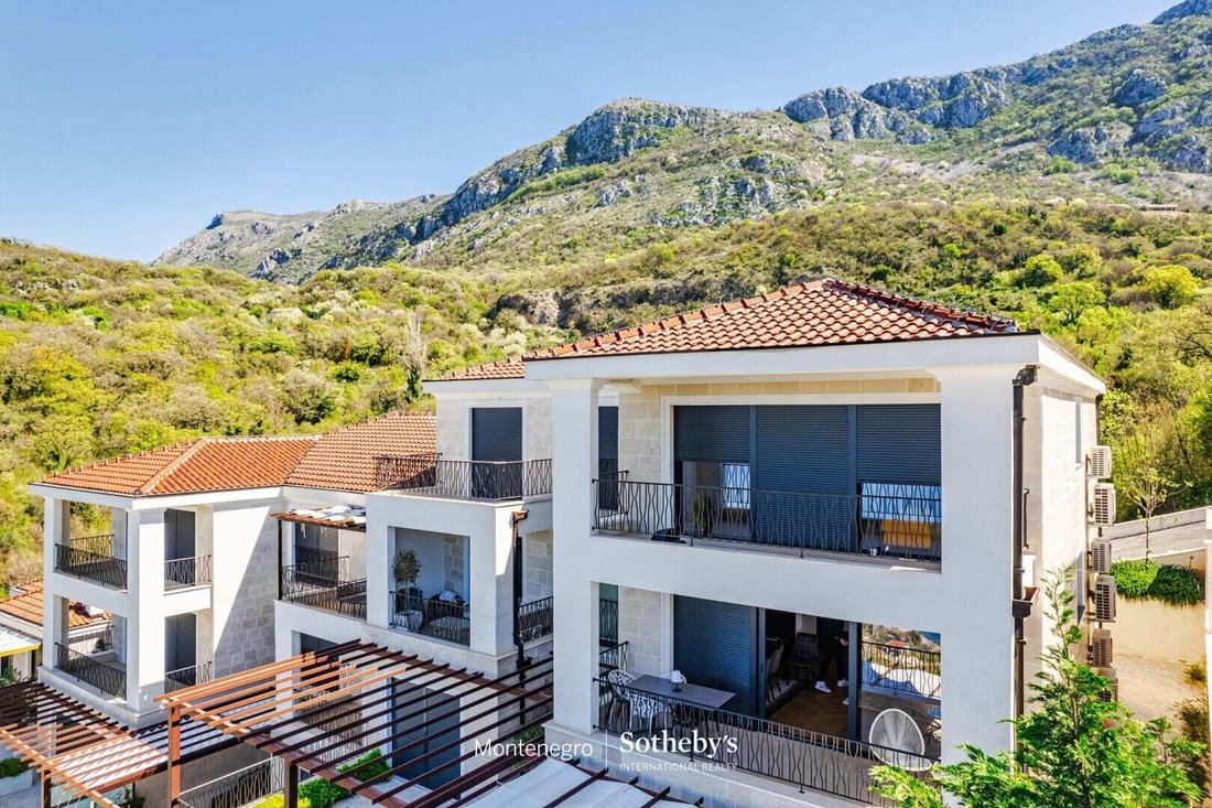 Apartment in Tudorovići, Montenegro 4 - 18741608