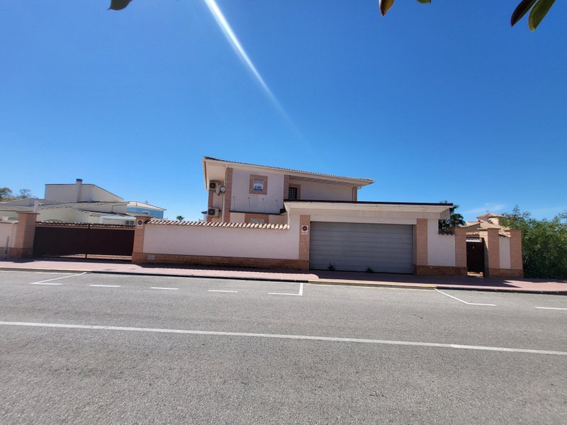 Villa in Quesada, Rojales, Land Valencia 2 - 18744748