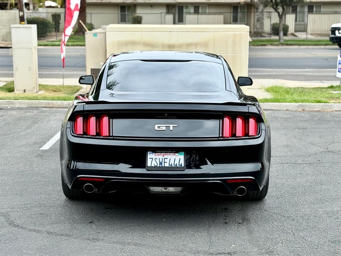 Coupe in Fresno, CA, United States 5 - 18745625