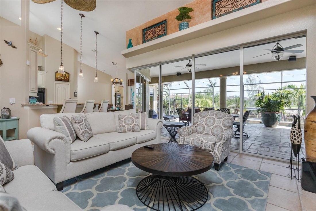 Casa en Cabo Coral, Florida, Estados Unidos 4 - 18743353