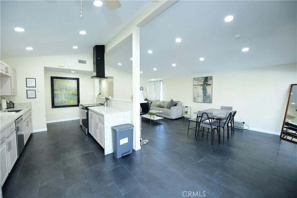 Casa a San Diego, California, Stati Uniti 3 - 18695391