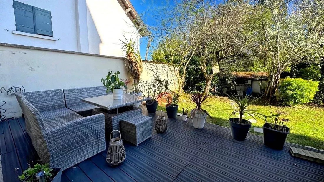 Appartamento a Thiers, Le Raincy, Francia 1 - 17449042