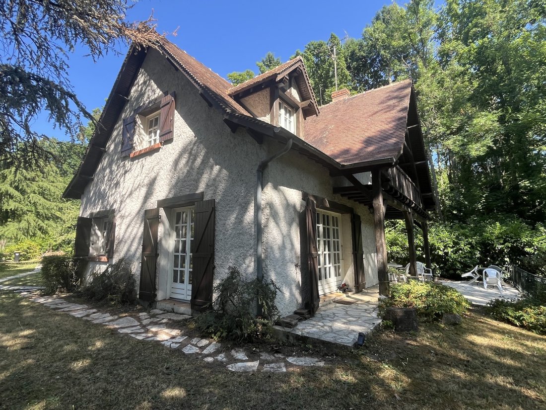House in Activités, Orleans, France 3 - 18746184