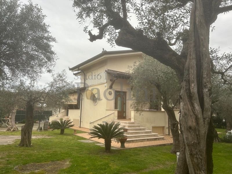 Villa en Seravezza, Toscana, Italia 1 - 18743660