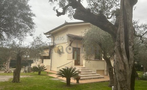 Villa en Seravezza, Toscana, Italia 1