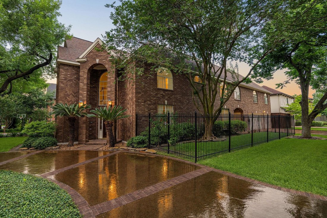 Casa a Bellaire, Texas, Stati Uniti 2 - 18744444