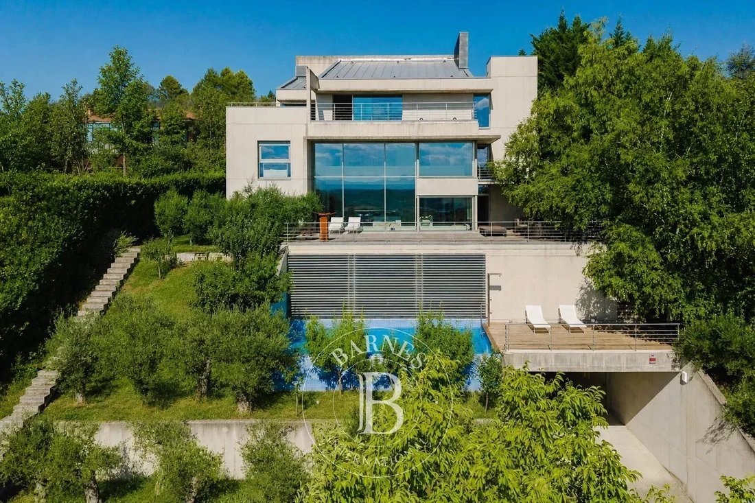 Villa in Gorraiz, Valle de Egues / Eguesibar, Spain 2 - 15423941