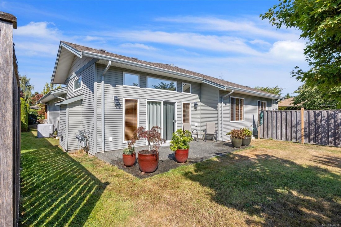 Townhouse en Comox, Columbia Británica, Canadá 5 - 18744979