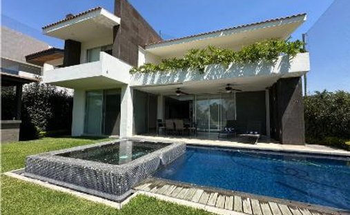 Casa en Fraccionamiento Club de Golf Paraíso, Morelos, México 1