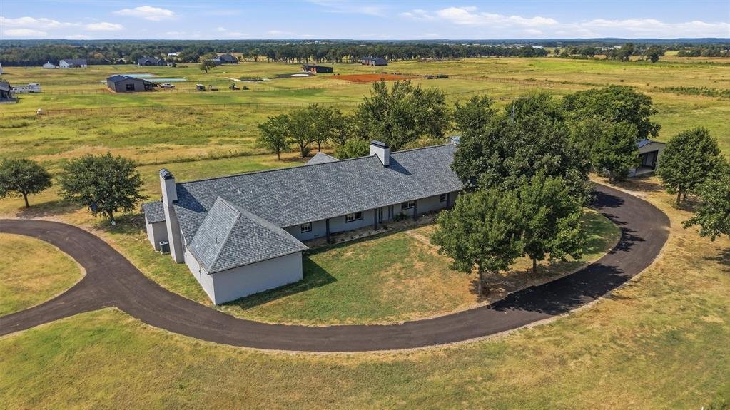 House in Whitesboro, Texas, United States 2 - 18744463