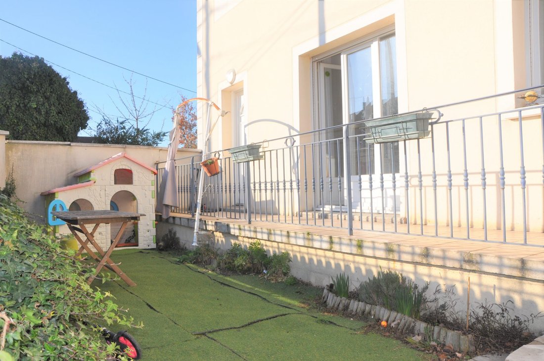 Wohnung in Neuilly-Plaisance, Île-de-France, Frankreich 1 - 18746123