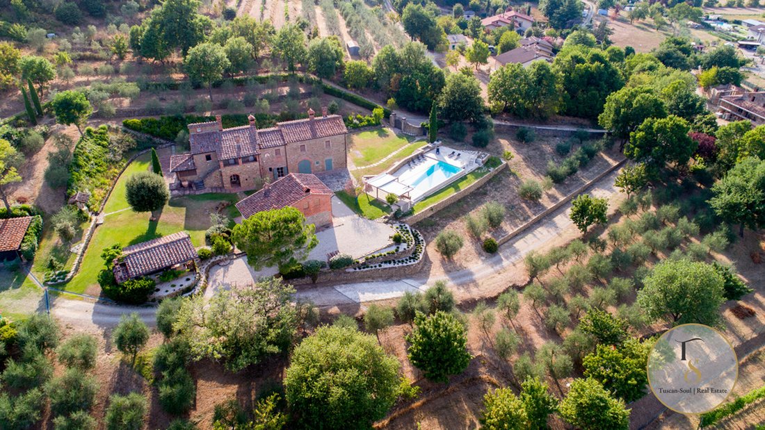 Villa in Zentrum, Arezzo, Toskana 3 - 18745234