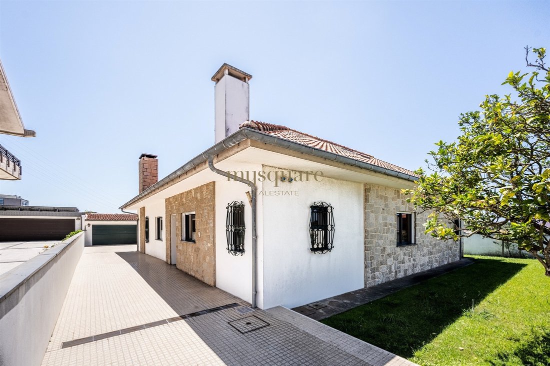 Haus in Esmoriz, Aveiro, Portugal 1 - 18744037