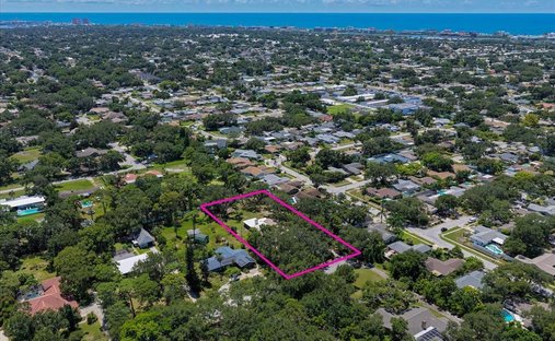 House in Largo, Florida, United States 1