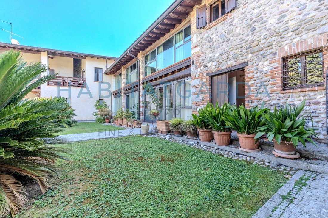 Appartement à Salò, Lombardie, Italie 1 - 18745946
