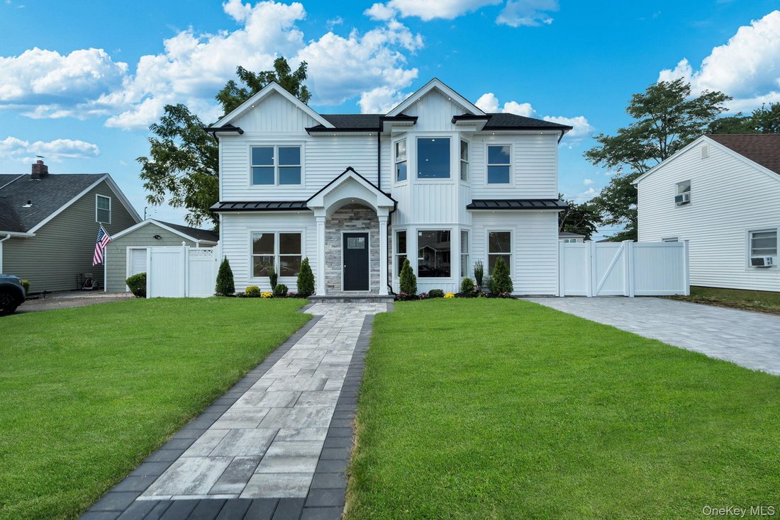 Casa en Levittown, Nueva York, Estados Unidos 2 - 18743042