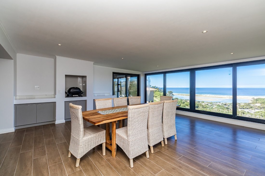 Apartment in Plettenberg Bay, Western Cape, South Africa 2 - 18742135